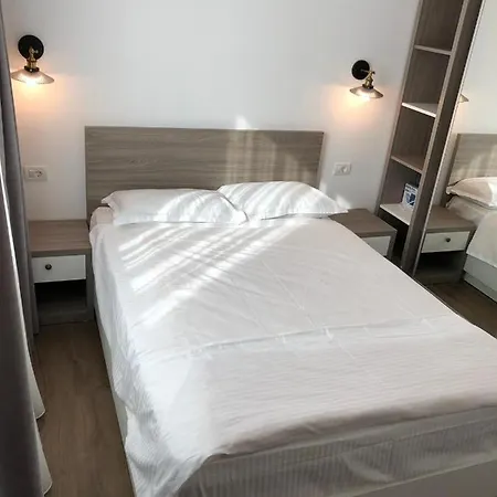 Lighthouse Boutique 2 Apartment Constanta